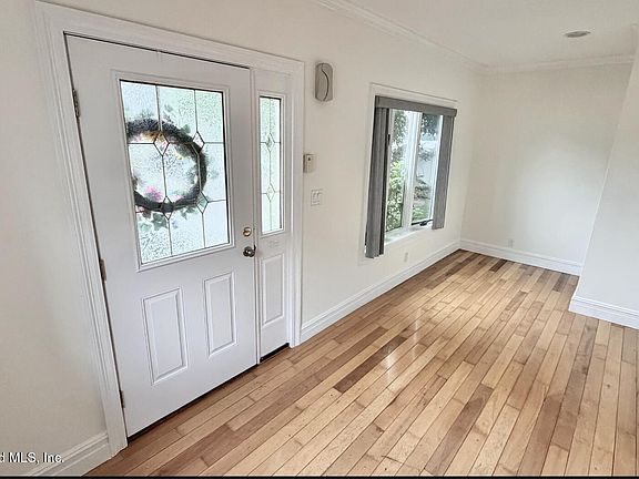4th image of 378 Neal Dow Ave