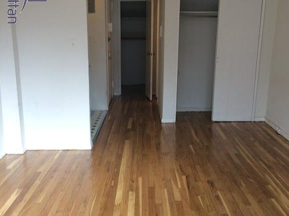2nd image of 409 E 88th St APT 4