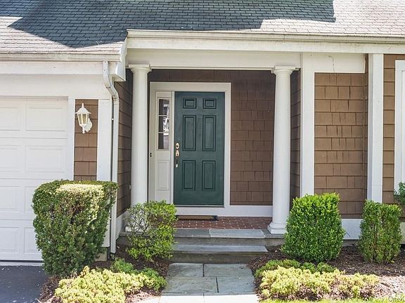 4th image of 1 Deertree Ln