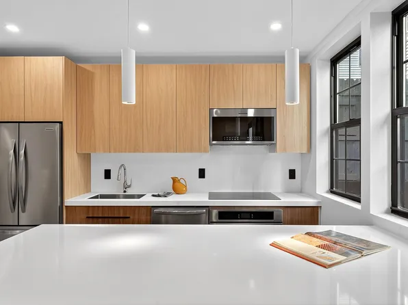 31 Bayview Avenue image 8 of 30