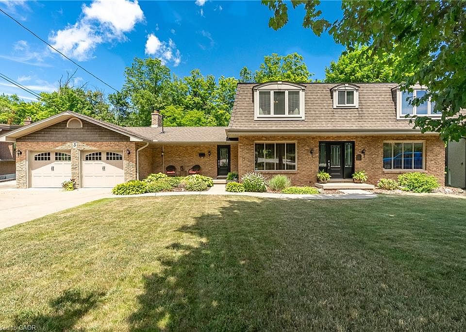1st image of 3 Maple Dr