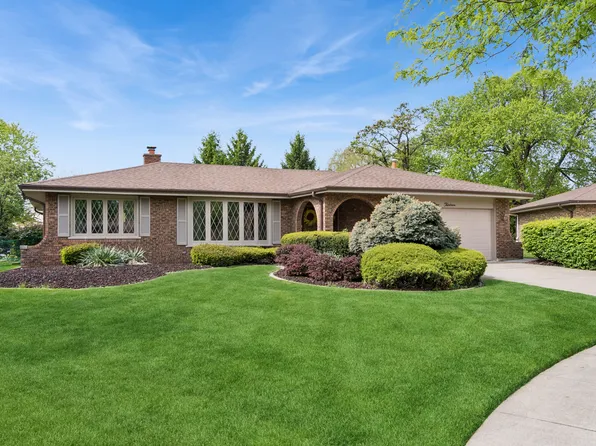 913 Andermann Ln, Darien, IL 60561