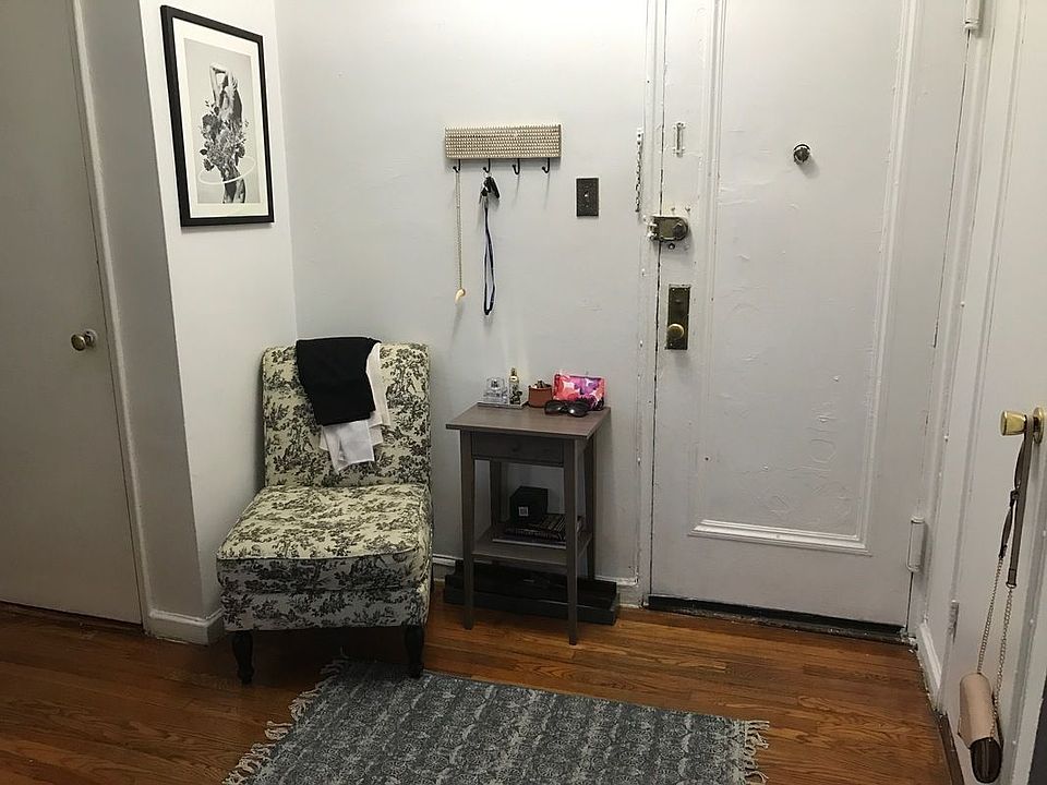 2nd image of 12325 82nd Ave APT 6B