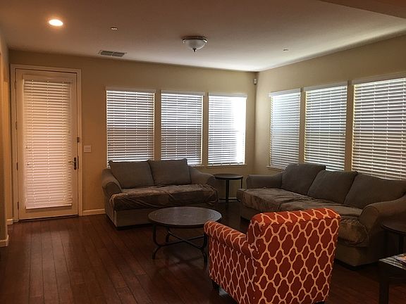 Family room 1_01312020