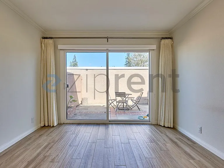 25761 Le Parc #87 — Photo 13