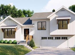 14 Spruce Ln, Blue Ridge, VA 24064