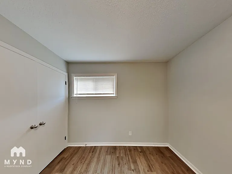2154 Ashland Dr — Photo 13