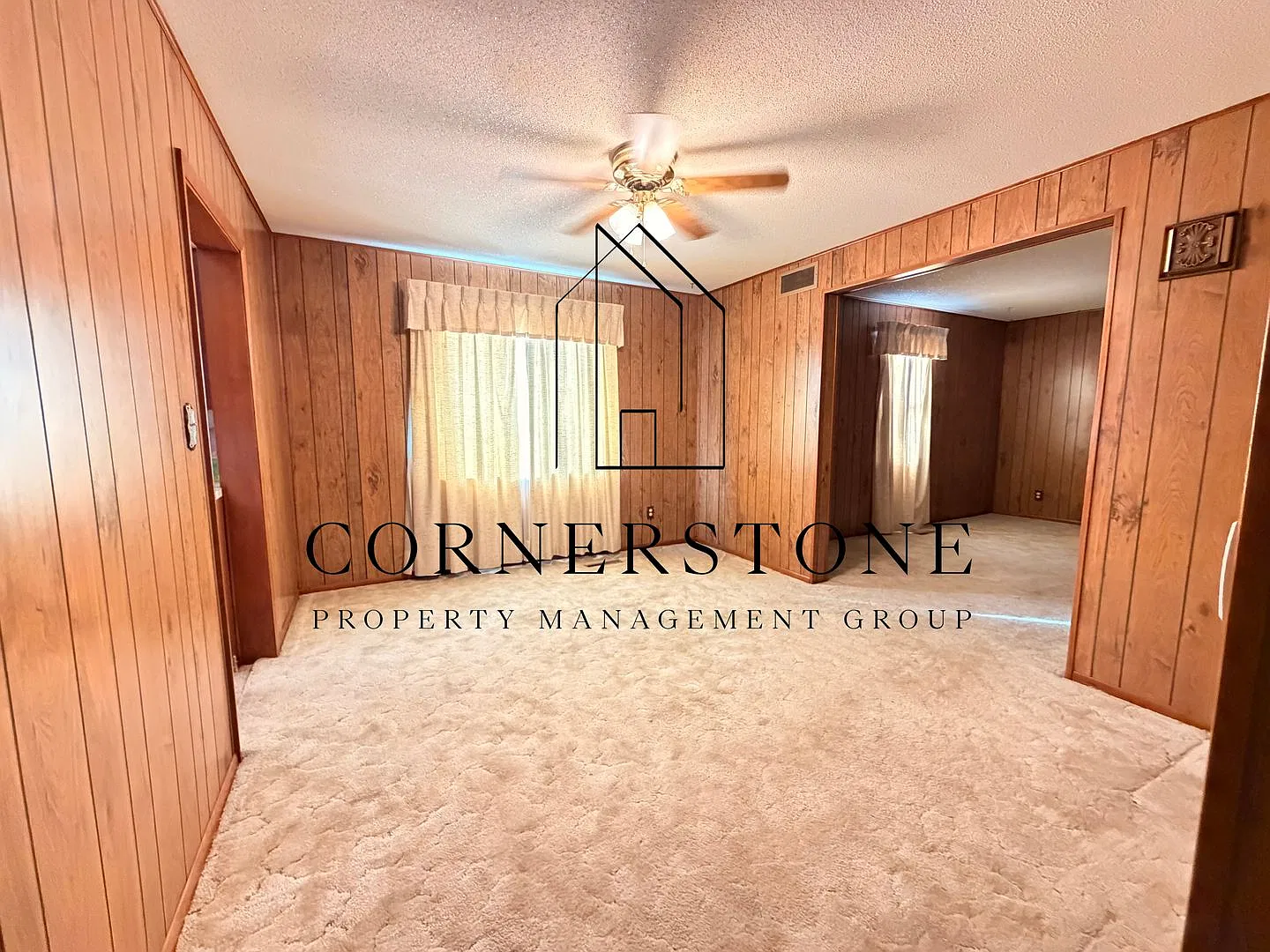 Spacious 1 Bedroom House $695 — Photo 3