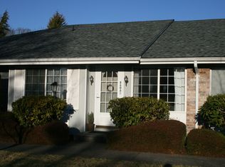8606 Onyx Dr SW UNIT E, Tacoma, WA 98498