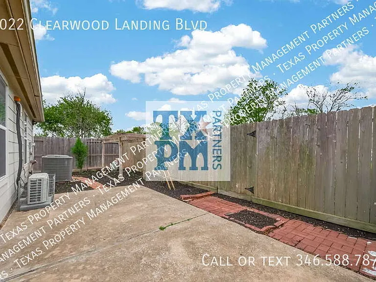 9022 Clearwood Landing Blvd — Photo 36