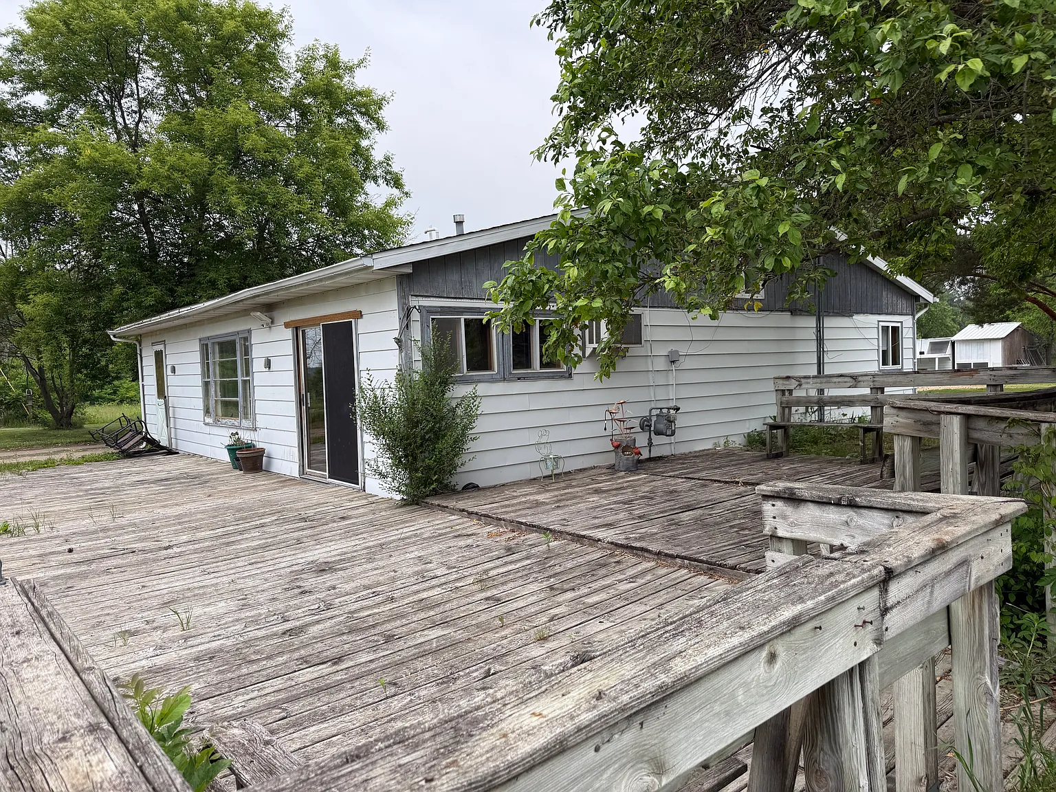 2 bed, $1,300 — Photo 1