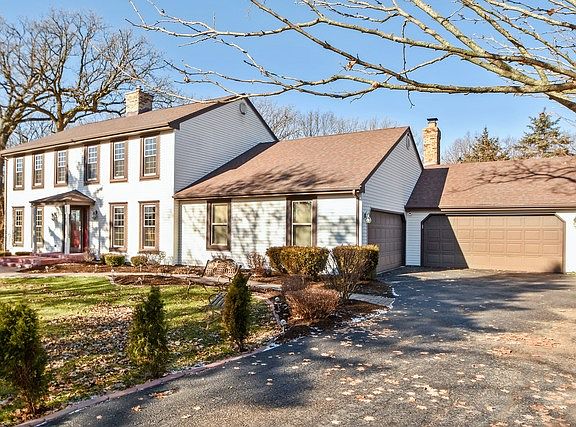 2nd image of 929 Duns Ct