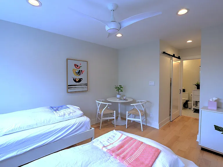 70 Paddleboat Ln #404C — Photo 27