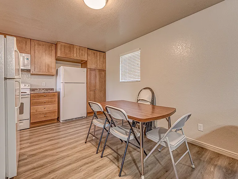 553 N 700 E #2 — Photo 2
