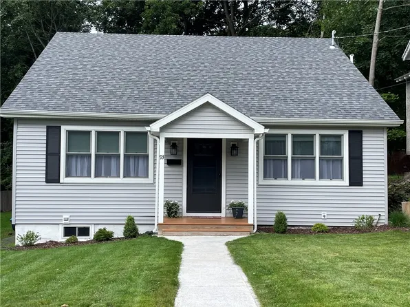 93 Maple St, Oneonta, NY 13820