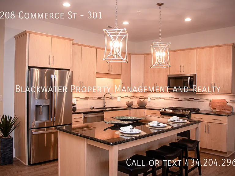 1208 Commerce St #301 — Photo 72