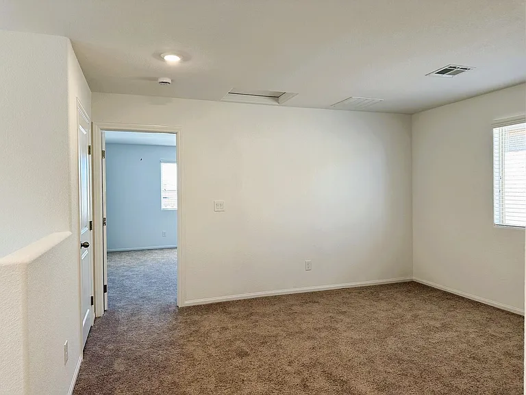7631 Dewey Dr — Photo 6