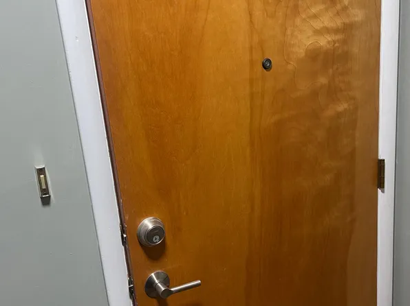 413 Front St APT 5, Catasauqua, PA 18032