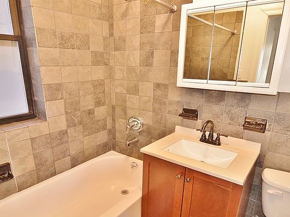 3rd image of 465 W 152nd St APT 46