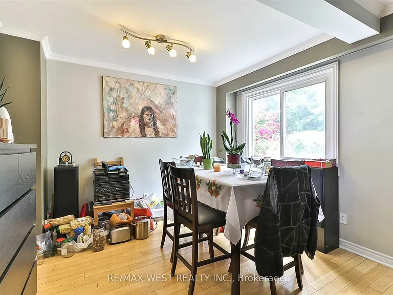 2354 Gareth Rd #MAIN — Photo 7
