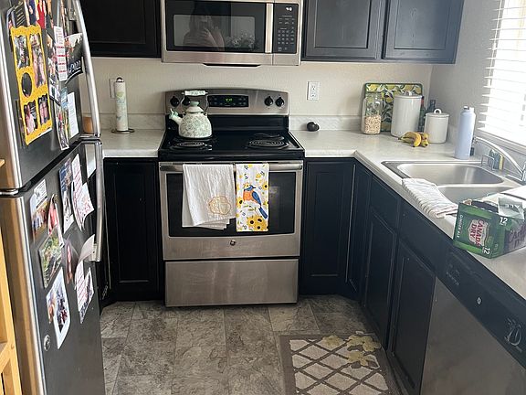 3rd image of 402 W Main St #704463b1d