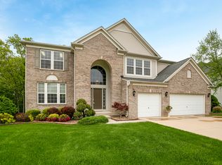 818 Blue Ridge Dr, Streamwood, IL 60107