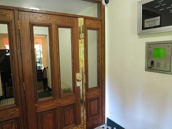 3rd image of 1 Franklin Ave APT 2i