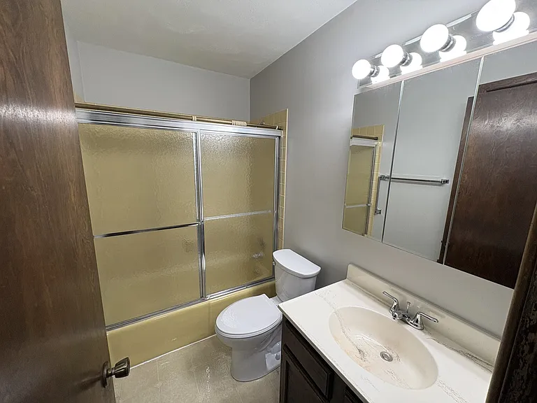 2401 N 450 W #2 — Photo 4