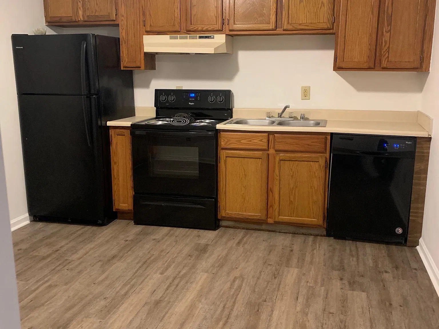 111 Manna Dr — Photo 4
