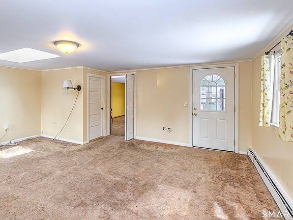 5th image of 21 Fermier Road