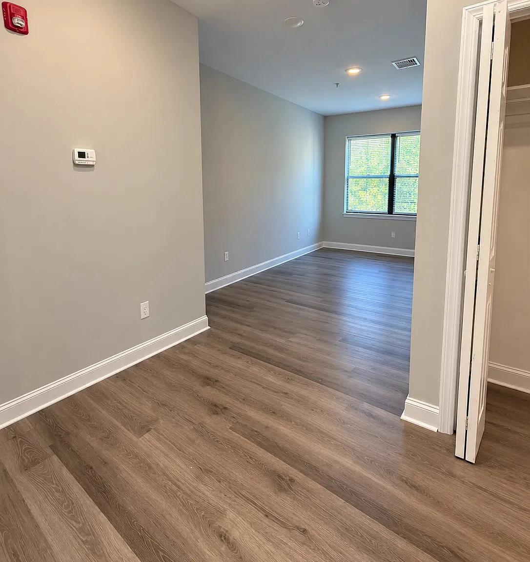 1 bed, $1,718 — Photo 4