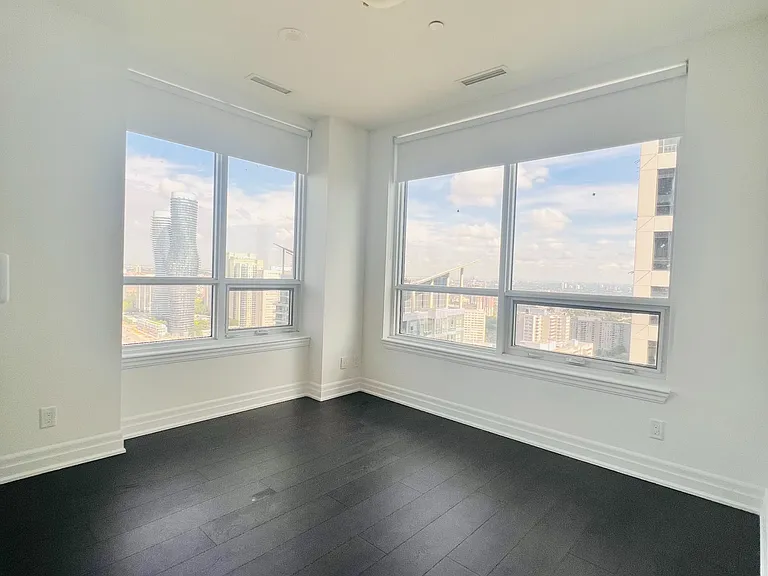 36 Elm Dr W #3002 — Photo 4