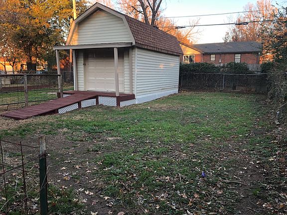 5th image of 409 S 74th Ave E