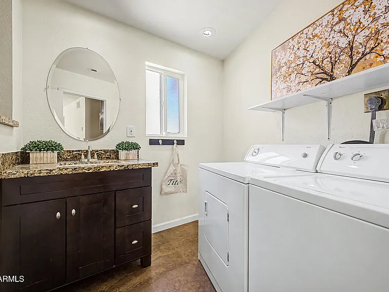 29 E Foothill Dr — Photo 22