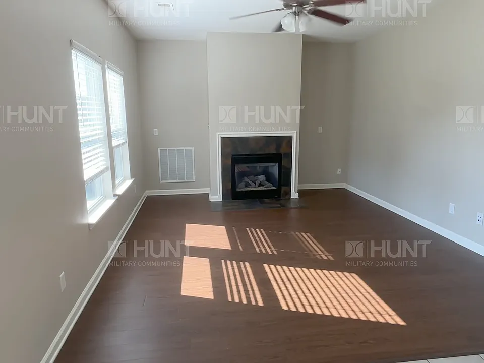 5833 Elrod Loop