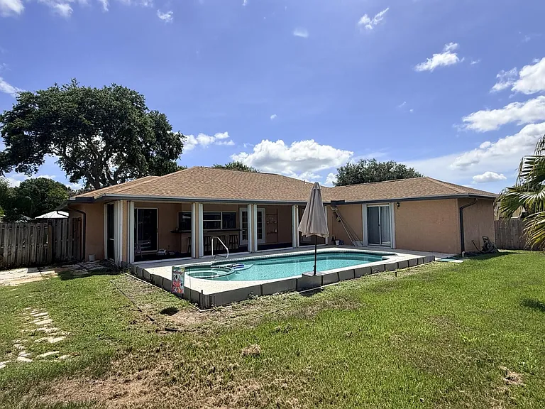 790 SE Ablett Ln — Photo 24