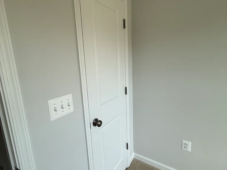 516 Sybil St — Photo 27