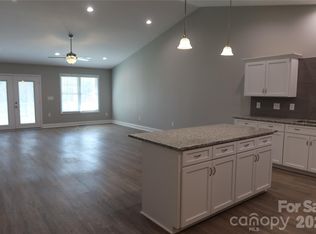 302 E Boyd St #C, Maiden, NC 28650