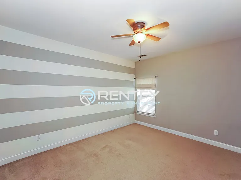 2506 Gallery Dr — Photo 16