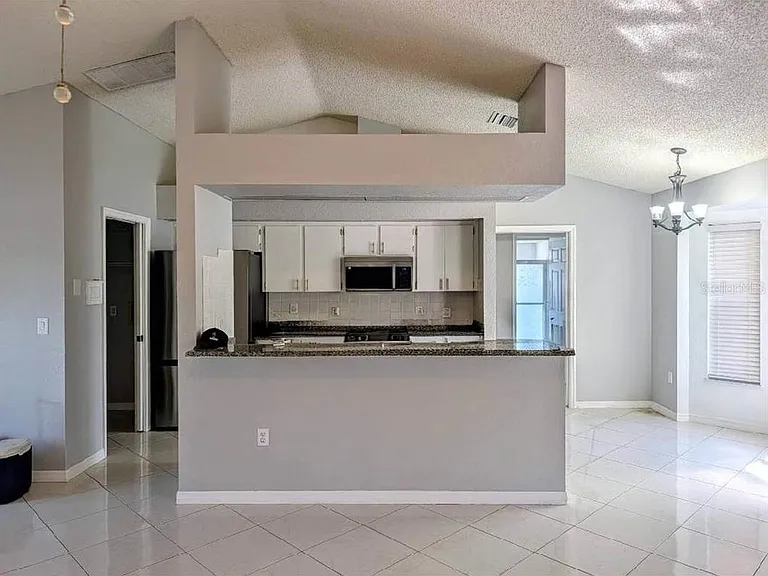 8475 Beach Rd — Photo 9
