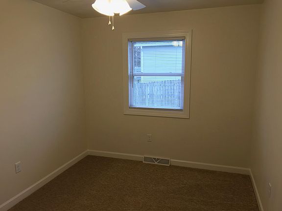 2nd image of 3323 Debra Dr