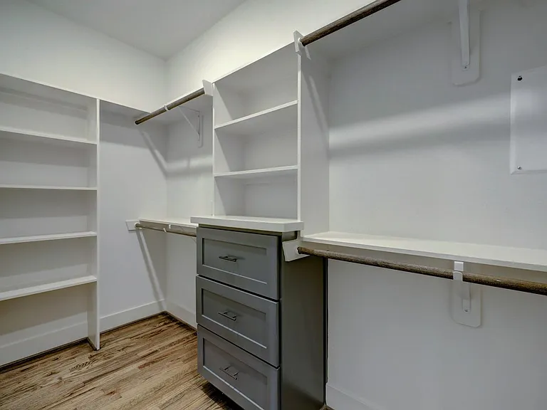 1535 W 24th St #C — Photo 13
