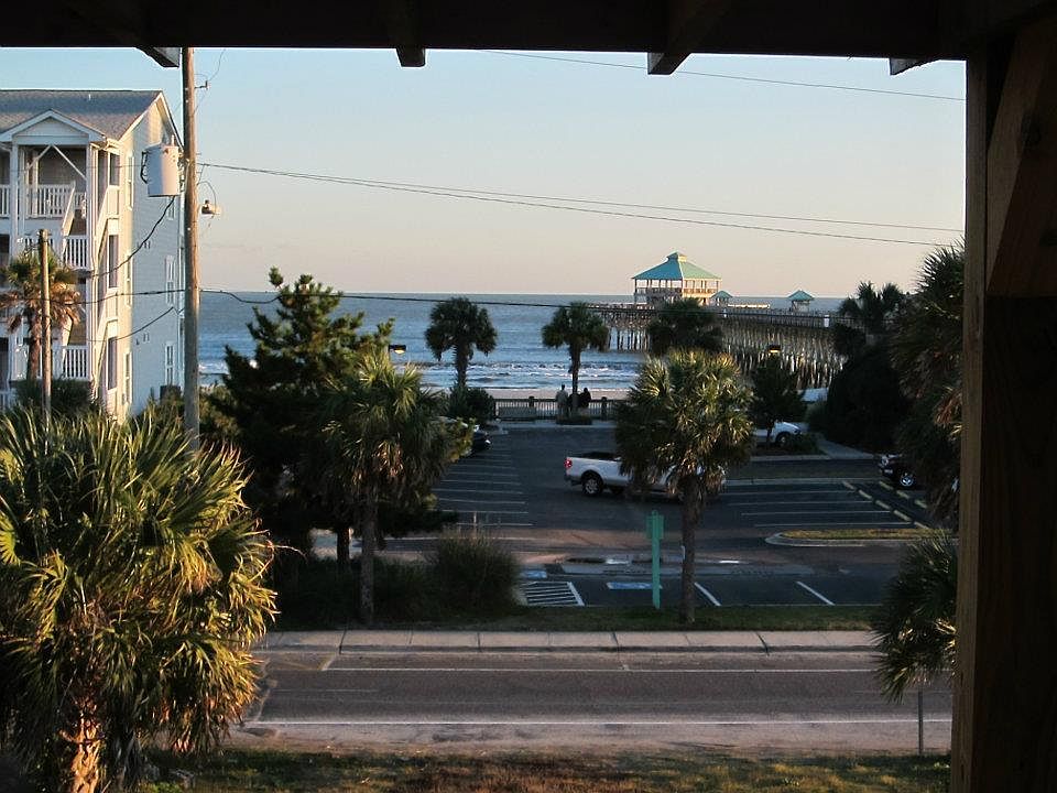 Ocean view from 25'x20 deck.