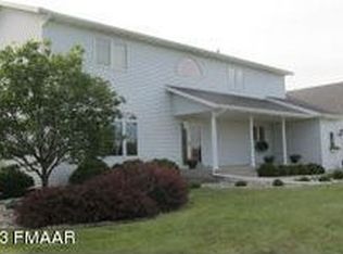 8505 25th St S, Fargo, ND 58104