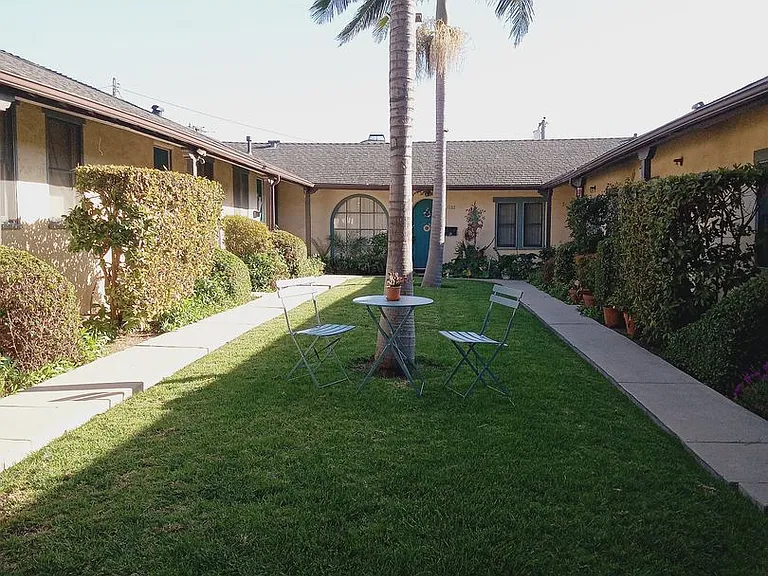 1132 Poli St — Photo 3