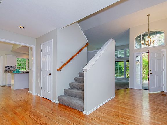 2nd image of 9919 SE 18th Cir
