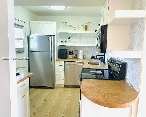 3301 N Country Club Dr #712 — Photo 2