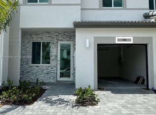 738 SE 13th Ct, Homestead, FL 33034