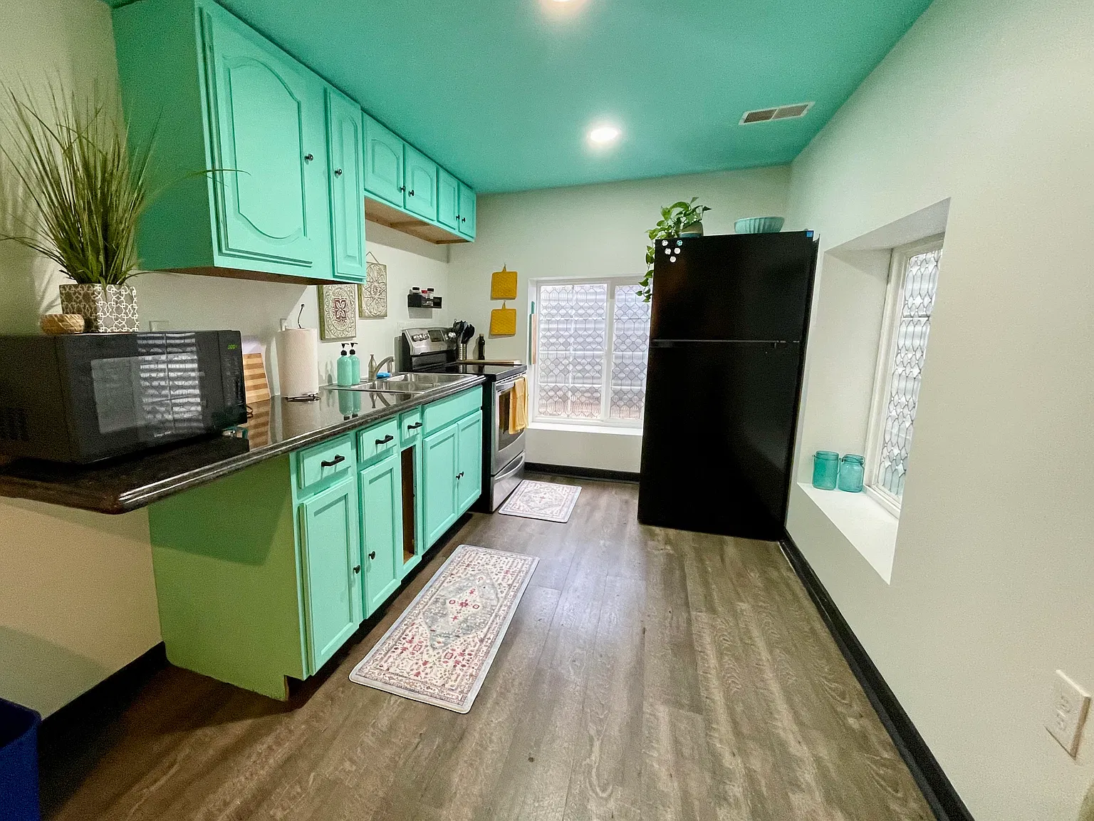1 bed, 800 sqft, $1,895 — Photo 2