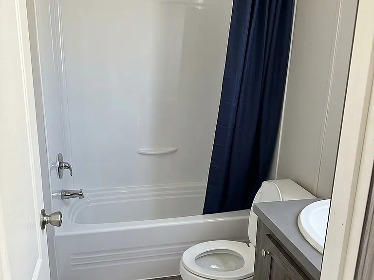 100 Nicholas Dr #E3 — Photo 11